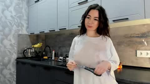 Emma online show from December 2024 09:52:02 PM