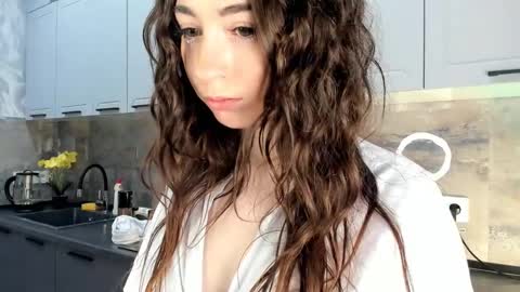 Emma online show from December 2024 12:56:02 AM