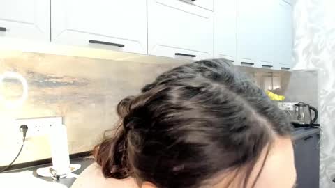 Emma online show from December 2024 07:28:02 PM