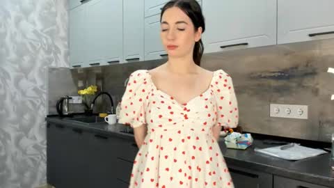 Emma online show from December 2024 06:05:01 PM