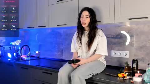 Emma online show from December 2024 01:40:02 AM