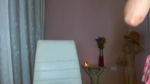 paula online show from April 2026 11:33:02 PM