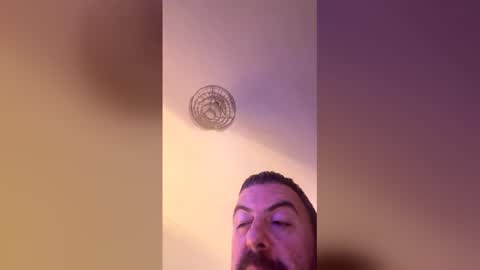 Snapshot of pez1112 chatting on May 2026 10:18:01 PM pez1112 online show from May 2026 10:18:01 PM