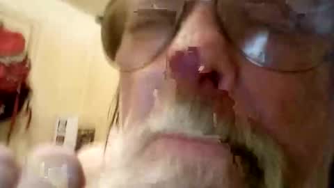 Snapshot of pezz001 chatting on November 2025 04:36:01 AM pezz001 online show from November 2025 04:36:01 AM