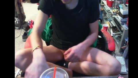 phantm420__ online show from April 2026 06:47:01 PM