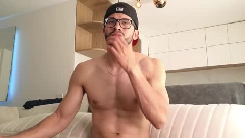 phantom_bigger1 online show from January 2026 02:41:01 PM