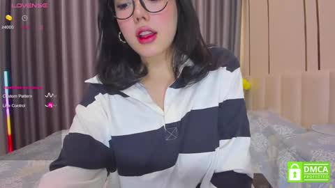 Snapshot of phantom_wave chatting on February 2025 04:12:02 AM Sezim online show from February 2025 04:12:02 AM