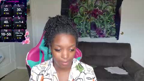 Snapshot of phatjuicypeach chatting on July 2026 11:01:02 PM Destiny Adams online show from July 2026 11:01:02 PM
