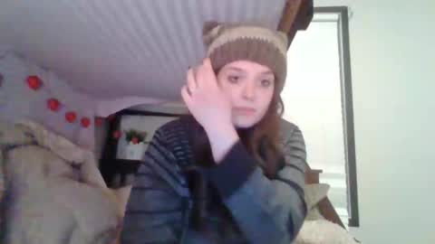 Snapshot of pheebs_cams chatting on January 2025 02:43:02 AM Pheebs online show from January 2025 02:43:02 AM