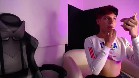 Snapshot of philipp_jones chatting on February 2026 04:21:01 AM PHIL online show from February 2026 04:21:01 AM