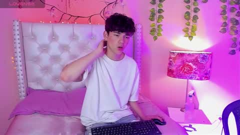 PHILLIP online show from March 2026 07:22:02 AM