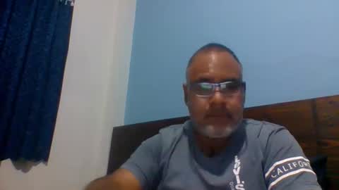 Phill online show from June 2026 04:25:02 AM