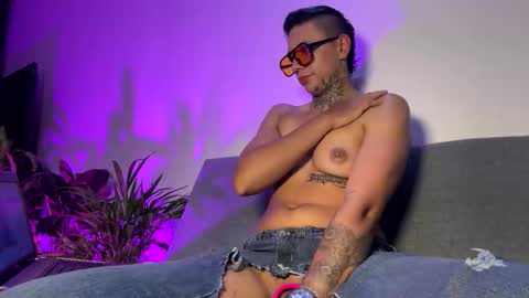 PHILLIP online show from March 2026 12:16:01 PM