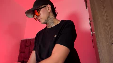 PHILLIP online show from April 2026 03:32:01 PM