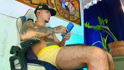 phlilloyhighclouds online show from October 2025 12:44:02 PM