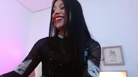 Liz online show from March 2025 07:49:01 PM