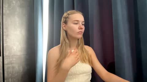 Kristie online show from July 2026 07:26:01 AM