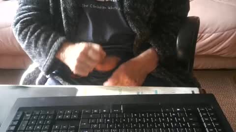 Snapshot of piavola chatting on June 2026 06:05:01 AM piavola online show from June 2026 06:05:01 AM