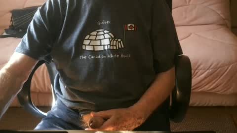Snapshot of piavola chatting on June 2026 06:02:01 AM piavola online show from June 2026 06:02:01 AM