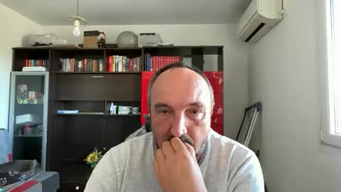 picard256 online show from April 2026 02:25:02 PM