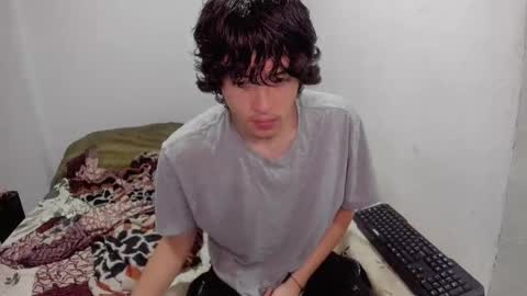 picaszomilos350 online show from November 2025 10:03:01 AM