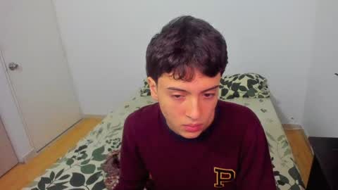 picaszomilos350 online show from March 2026 05:00:02 AM