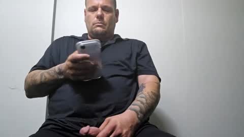 Snapshot of pickleback69 chatting on October 2025 09:18:02 AM pickleback69 online show from October 2025 09:18:02 AM