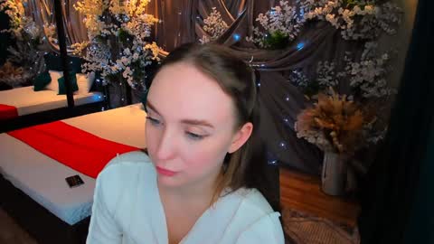 Emelie online show from February 2025 07:53:02 PM