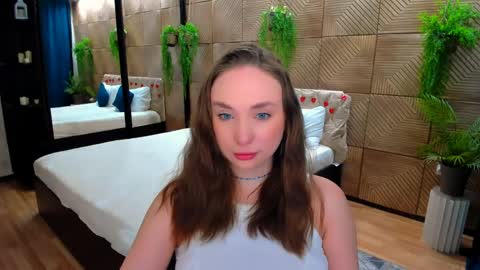 Emelie online show from April 2026 10:16:01 AM