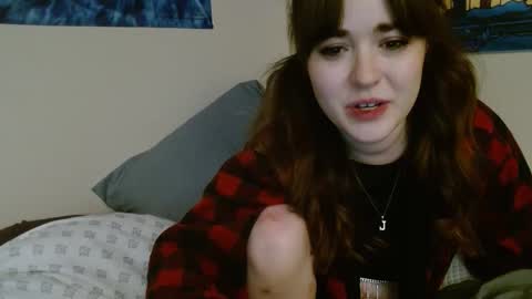 PilloGoddess online show from January 2025 11:25:01 AM