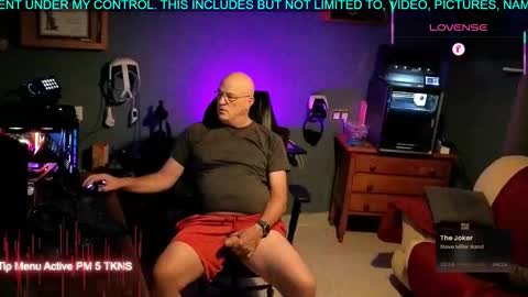 Snapshot of pilot_dave_69 chatting on October 2025 06:27:02 PM Dave online show from October 2025 06:27:02 PM