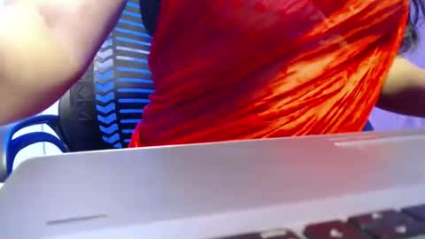 Sayra online show from April 2026 07:07:02 PM