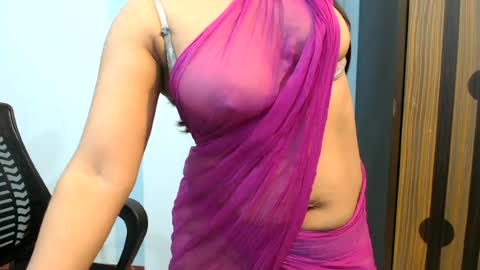 Snapshot of pilowprincess chatting on June 2026 07:40:01 PM Sayra online show from June 2026 07:40:01 PM