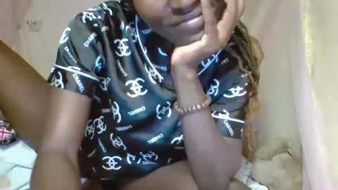 pinah1997 online show from May 2026 10:27:02 PM