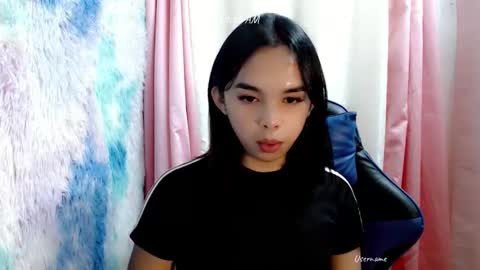 Snapshot of pinay_heart chatting on May 2026 06:02:02 PM heart online show from May 2026 06:02:02 PM