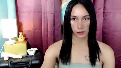 lucyLove online show from March 2026 02:04:02 AM