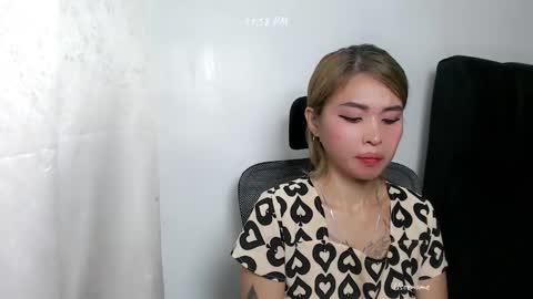 pinay_romancee online show from October 2025 04:02:02 PM