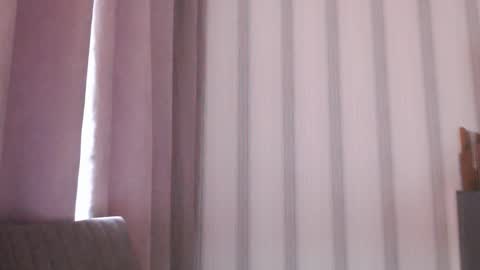       online show from September 2025 06:37:02 AM