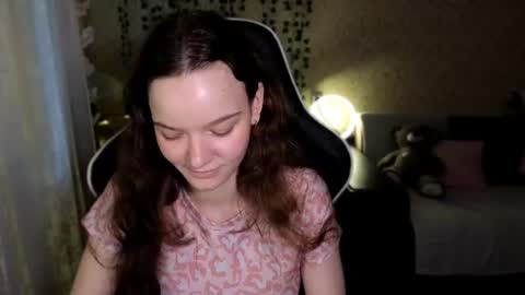 Snapshot of pink__sun chatting on June 2026 02:49:01 AM Stephanie online show from June 2026 02:49:01 AM