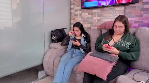 pink_as online show from July 2026 08:15:02 PM