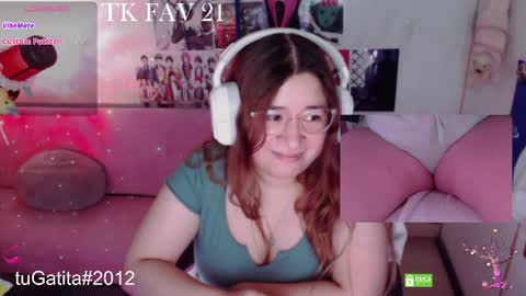 Snapshot of pink_girl0n chatting on April 2026 01:39:01 AM Kitty online show from April 2026 01:39:01 AM