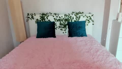 Snapshot of pink_lila18 chatting on September 2025 09:00:02 AM pink_lila18 online show from September 2025 09:00:02 AM