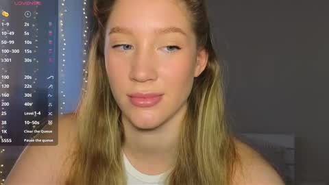 Snapshot of pink_rosee_ chatting on December 2024 03:14:02 AM online show from December 2024 03:14:02 AM