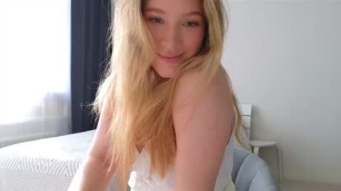 Snapshot of pink_rosee_ chatting on October 2025 03:26:02 AM online show from October 2025 03:26:02 AM