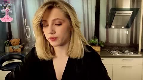 Snapshot of pinkadele chatting on February 2025 10:08:02 AM Adele online show from February 2025 10:08:02 AM