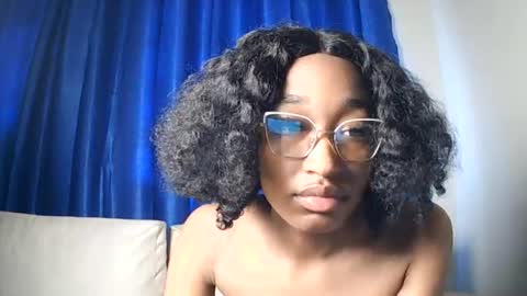 PinkyAura online show from June 2026 10:39:02 AM