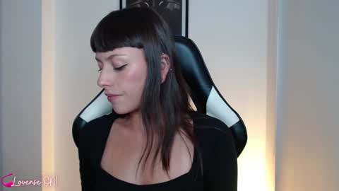 Emily online show from January 2025 02:14:02 AM