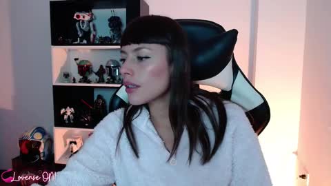 Emily online show from March 2025 10:21:02 PM