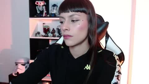 Emily online show from September 2025 11:49:02 PM