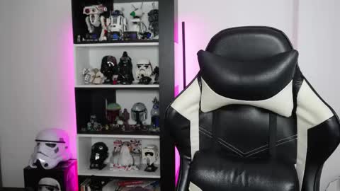 Emily online show from February 2026 03:43:01 PM